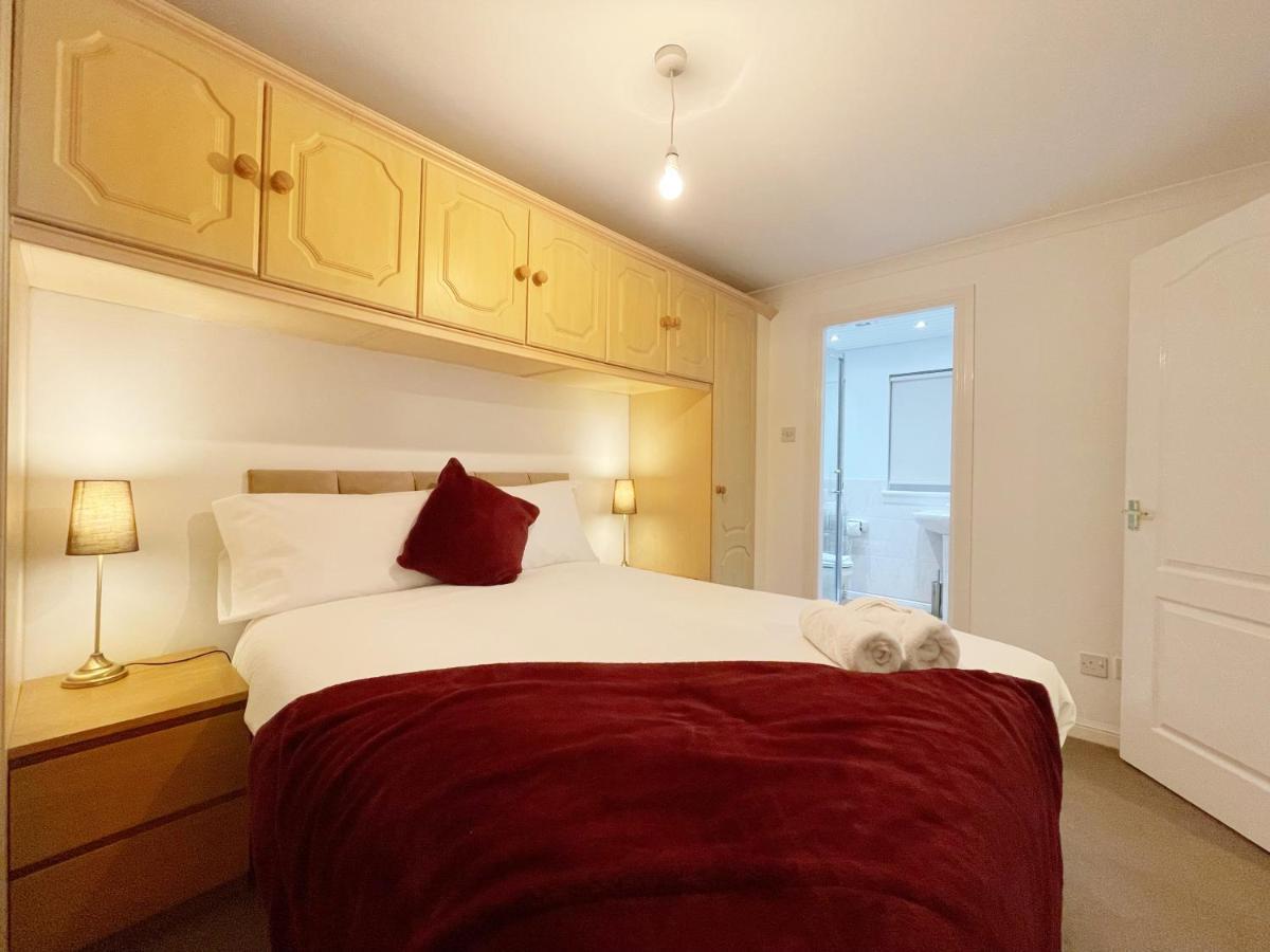 Cozy Nights Svp Detached House, Glasgow
